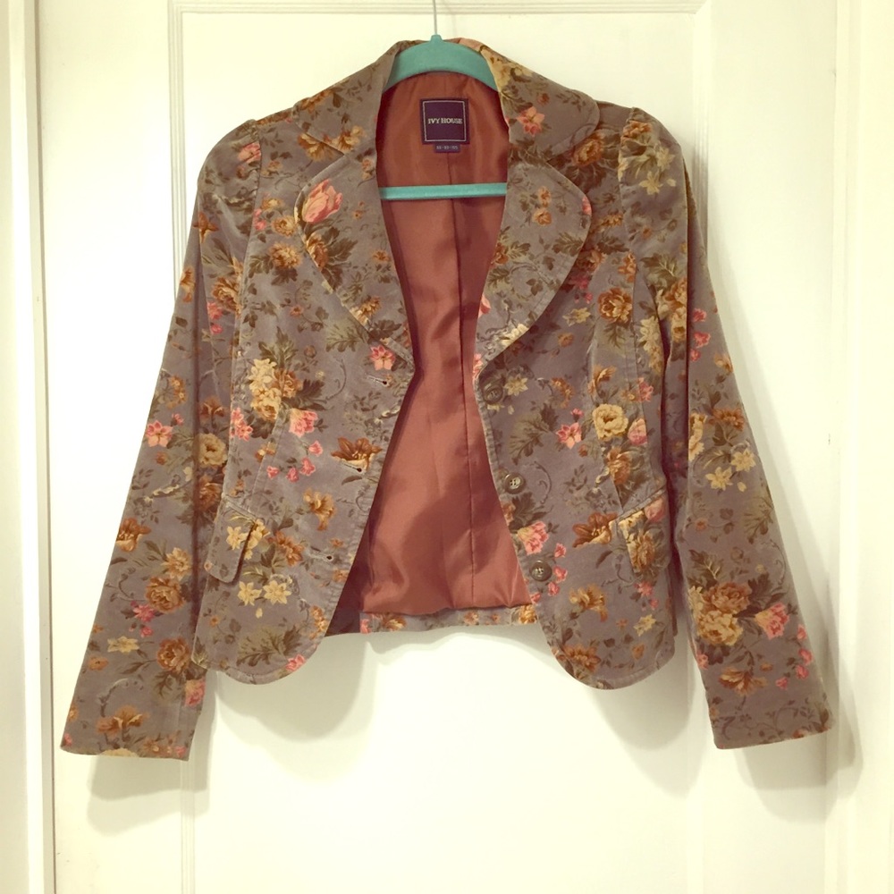 Ivy House floral velvet blazer NWOT